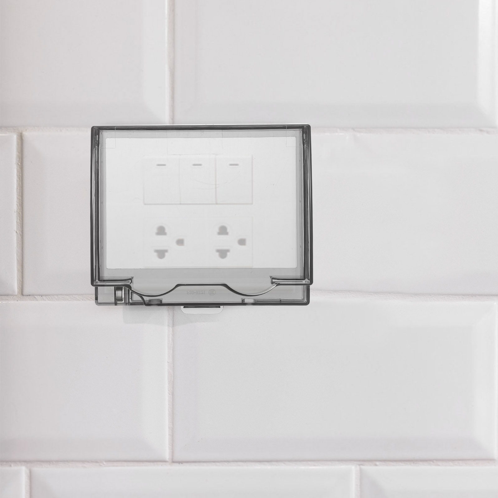 Outdoor Power Socket With Lock - Osłona gniazdka wodoodporna samoprzylepna typu 86,
